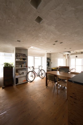 渋谷区<br />
富ヶ谷<br />
梶原邸