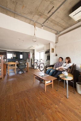 渋谷区<br />
富ヶ谷<br />
梶原邸