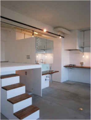 調布市<br />
浜崎邸