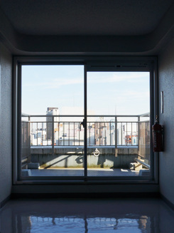 港区南青山<br />
アライブ<br />
東京事務所