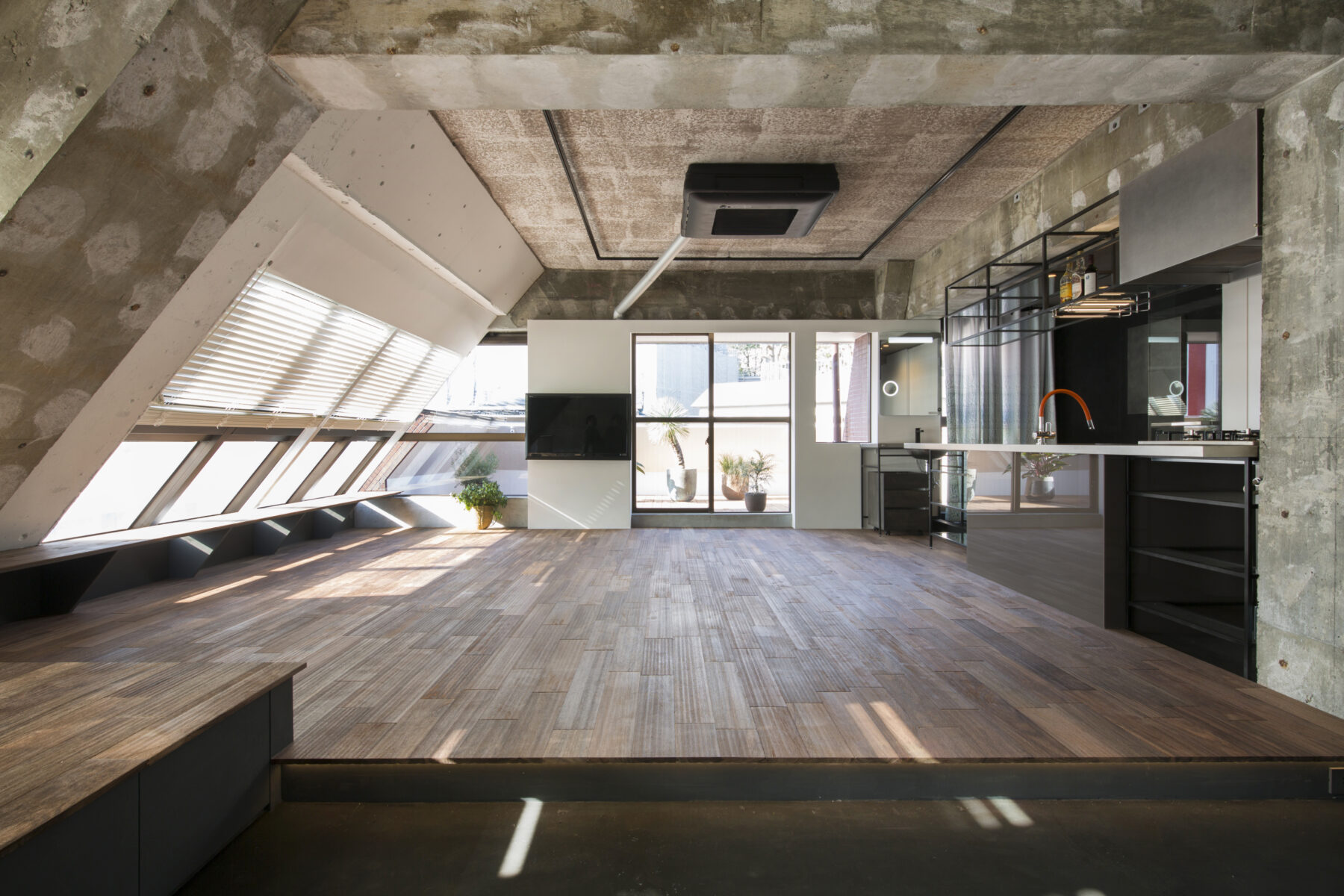 麻布十番<br />
Mリノベ<br />
ーション